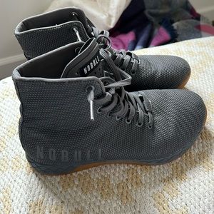 Nobull Grey Hi-top Men’s size 7 Women’s size 8.5 Good Condition!